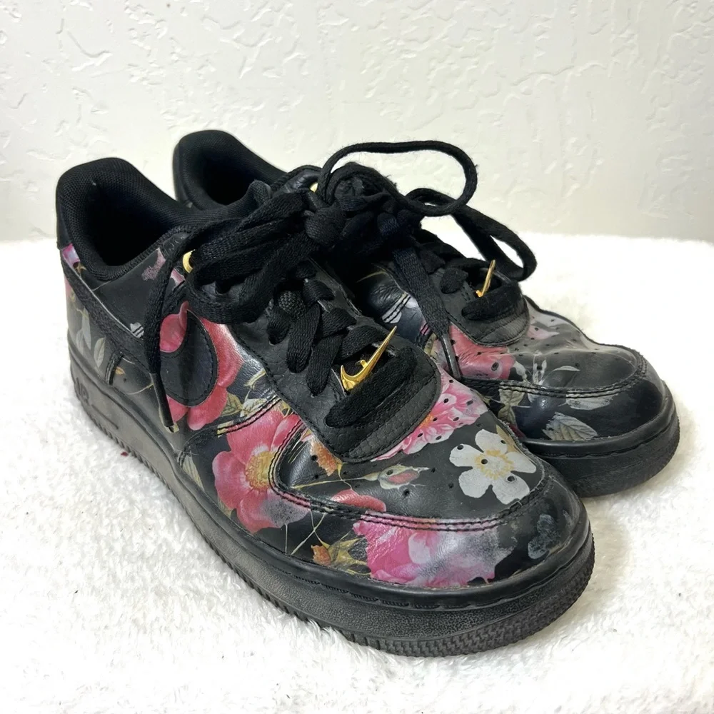 Nike AIR FORCE 1 LOW 'FLORAL' Black Size 7 Women’s AO1017 002
